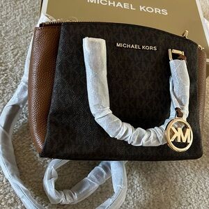 MICHAEL YOU MAXINE CROSSBODY PURSES NEW AUTHENTIC 10x8 MULTI POCKETS